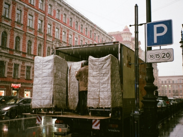 How to pick movers